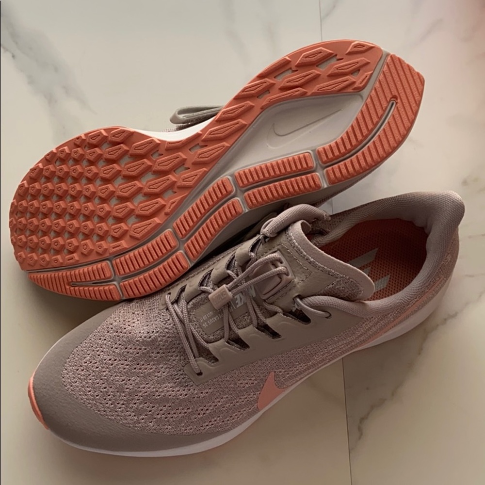 NWT Nike air zoom Pegasus 36 flyease - Picture 8 of 8